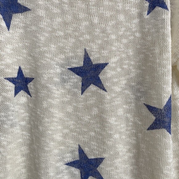 Hem & Thread Semi-Sheer Lightweight Long Sleeve Pullover Top Blue Stars Small - Picture 3 of 8